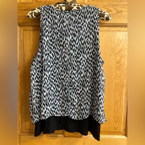 Iz Byer Black and White Animal Print Tank Top - Picture 2 of 4